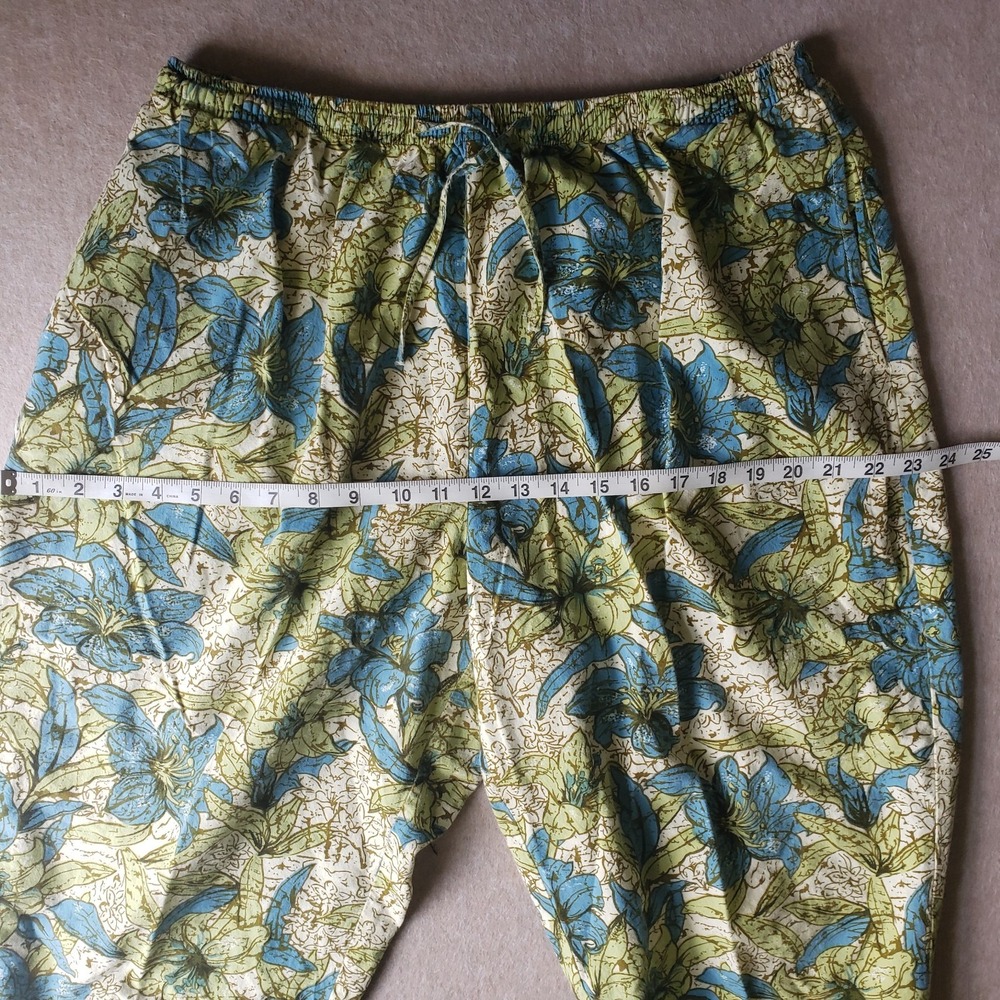 CM Shapes Gauzy Capri Pant Sz 1X Lily Print Vacation Beach‎ Boho Hippie Artsy - Picture 6 of 8